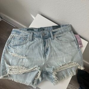 Shorts (Mid-Rise)